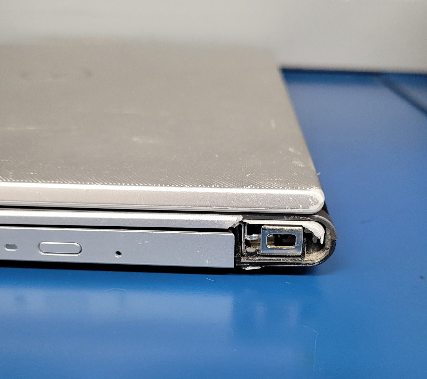 Laptop Dell P51F Intel Core i5-6200U @2.30Hz, 8 GB RAM, WINDOWS 11
