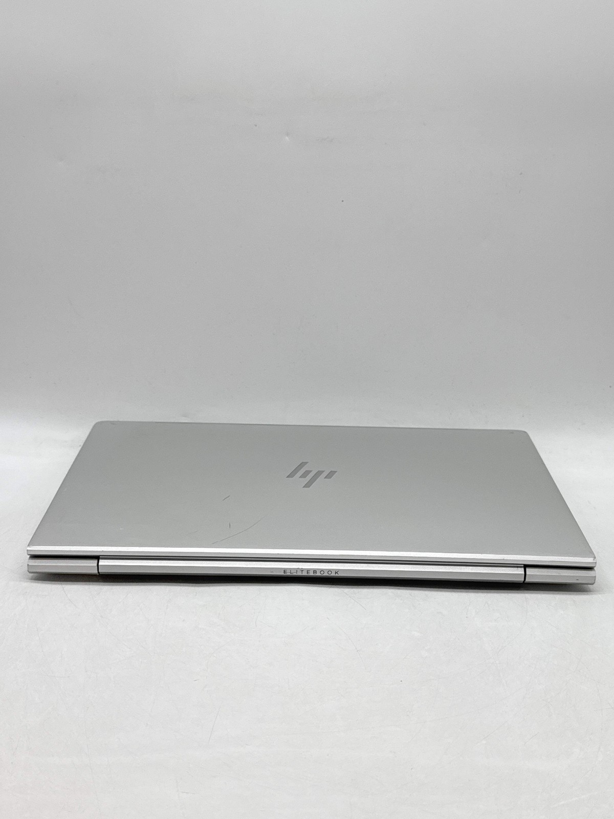 HP EliteBook 640 G10 14.0″ FHD Touch Core i5-1335U 1.30GHz 256GB SSD 8GB RAM