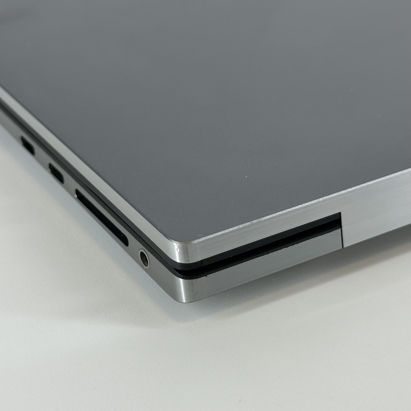Dell Precision 5760 17 UHD+ TOUCH Xeon W-11955M 2.60GHz 64GB 2TB/512GB RTX A3000