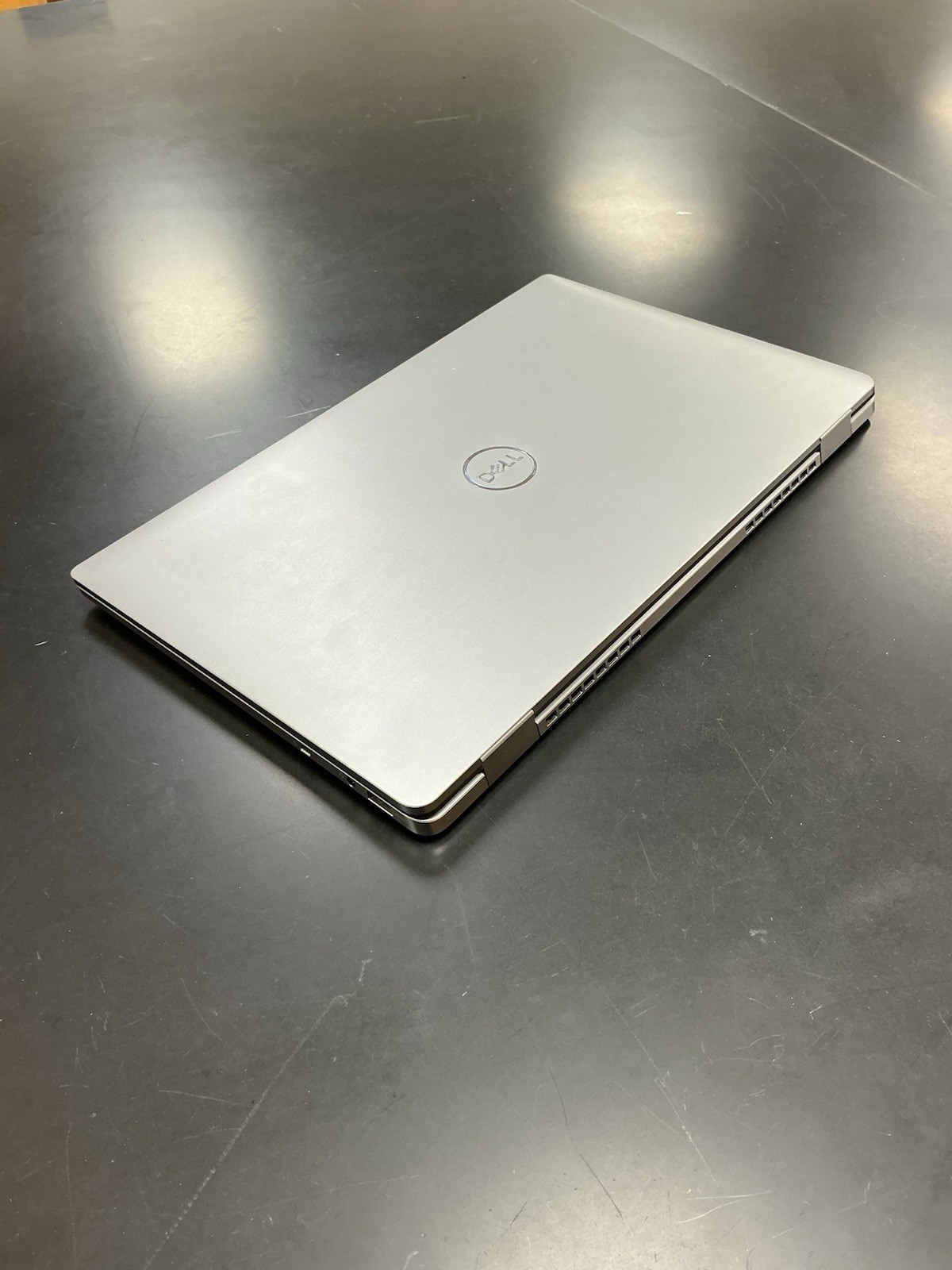 Dell Latitude 9520 15″
