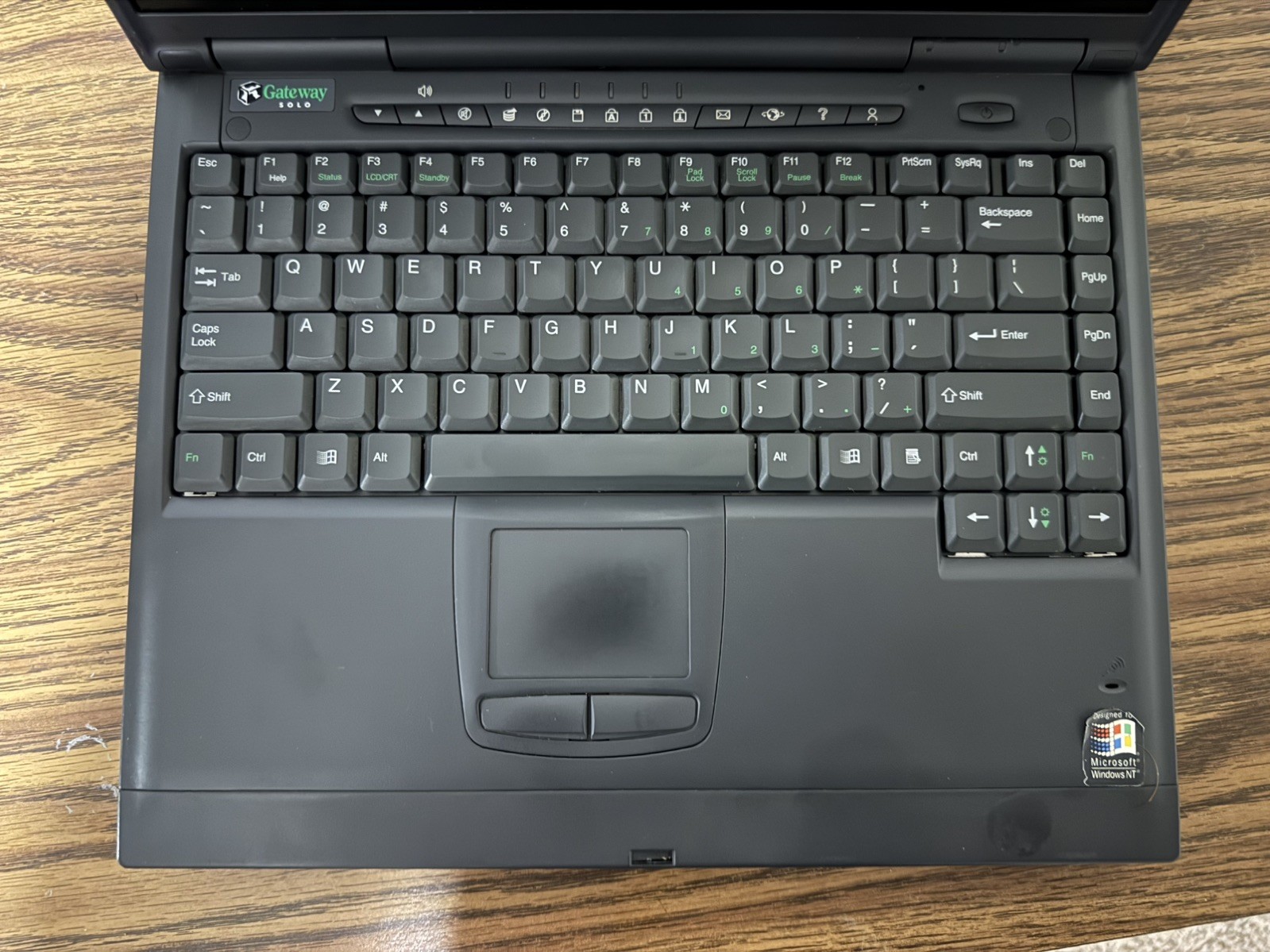 Gateway Solo Pro 9300 Tested Working – Boots Up Win XP
