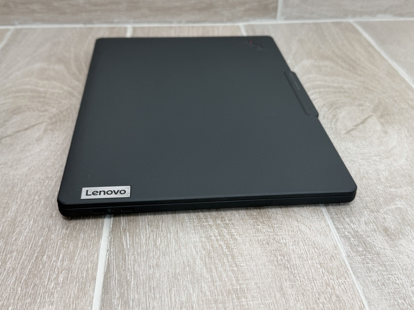 Lenovo ThinkPad X13s Gen 1 13″ Touch Laptop Snapdragon 8CX Gen 3 16GB RAM 512GB