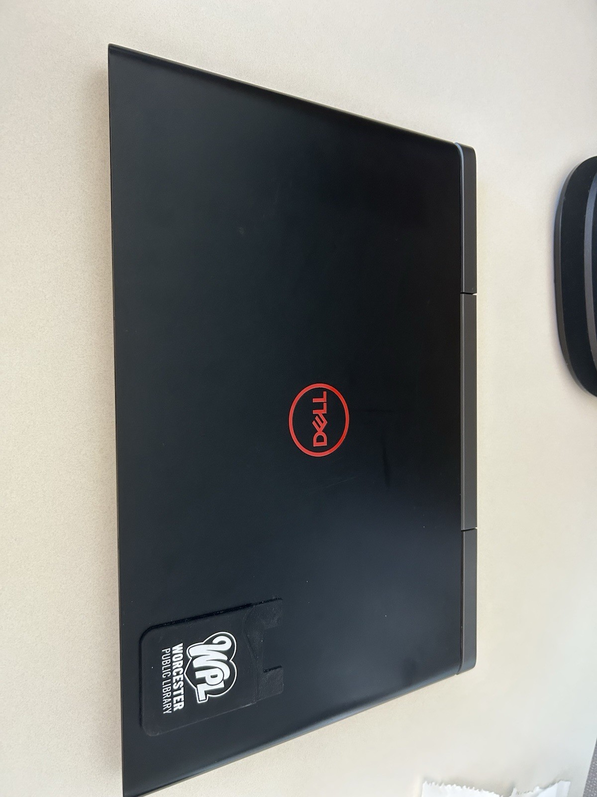 Dell Inspiron 15.6″ Gaming Laptop i7-7700HQ GTX 1060 16GB RAM 256GB SSD &1TBHDD