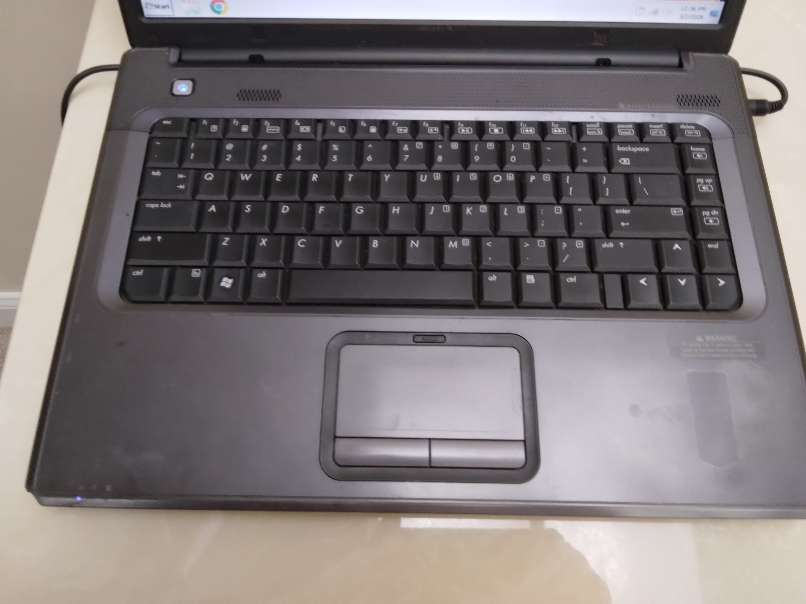 HP Compaq F700 15.4″ Mem 2GB AMD 1.8Ghz Boots to Bios (See Description)