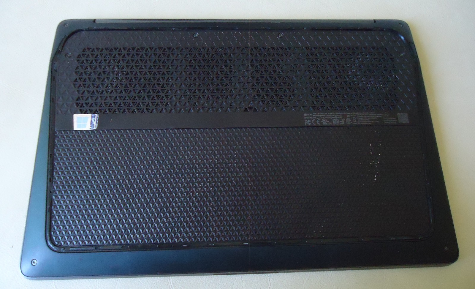HP ZBook Studio G3 15″ i7-6820HQ 2.70GHz 8GB 128GB Windows 11 NVIDIA Quadro