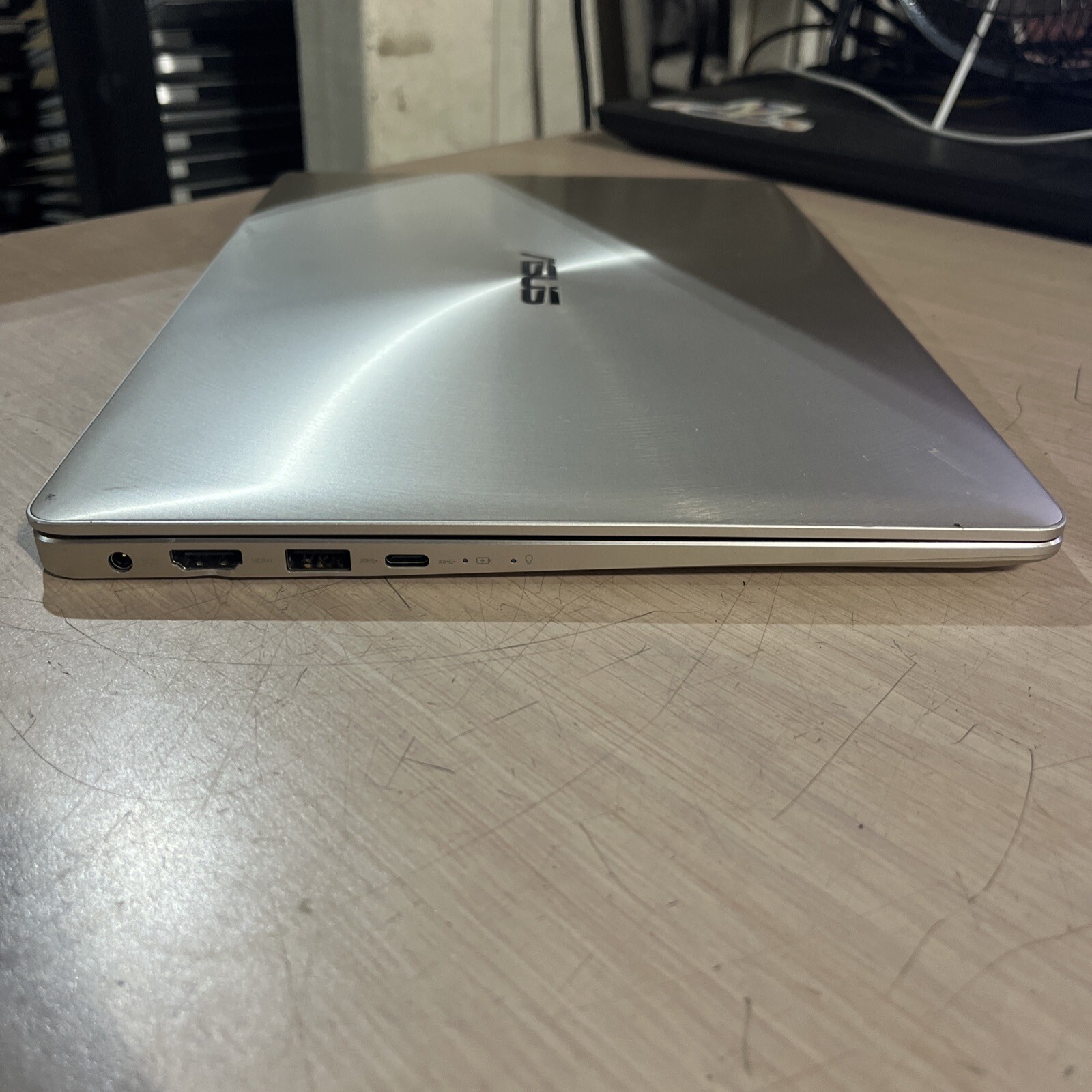 ASUS UX331U NOTEBOOK PC INTEL CORE I5 8TH GEN 8GB RAM NO HD /