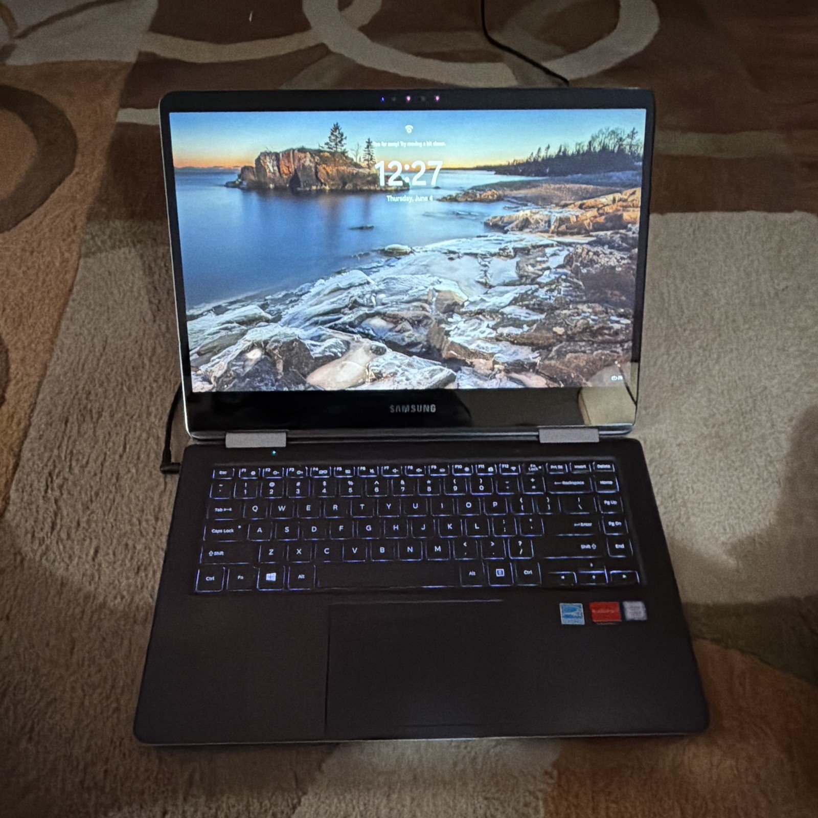 Samsung Notebook 9 Pro 15″ i7 16GB 256GB SSD Win10 Silver w/ Charger