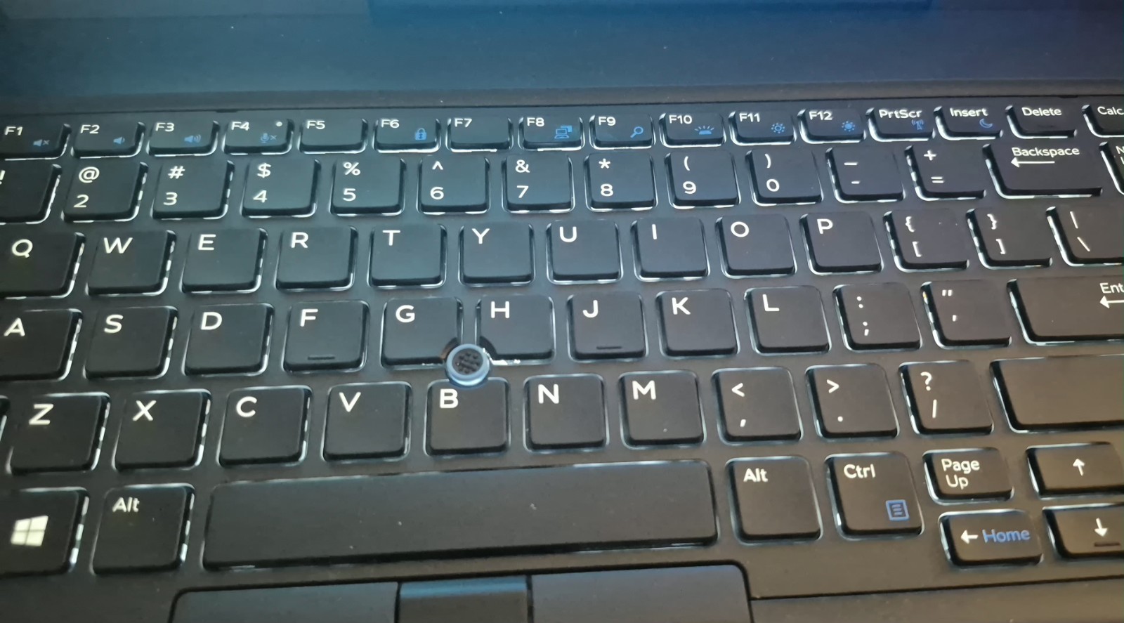 Dell Precision 7510 15.5″ Laptop Intel Core i7 6820HQ @2.70GHz 32GB RAM Win 10