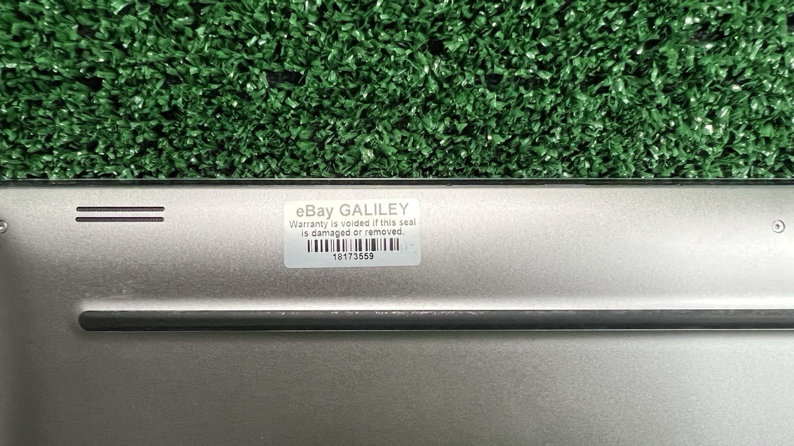Dell XPS 15 9560 15.6″ i5-7300HQ, GTX 1050, 8GB RAM, 256GB SSD, Win 10.