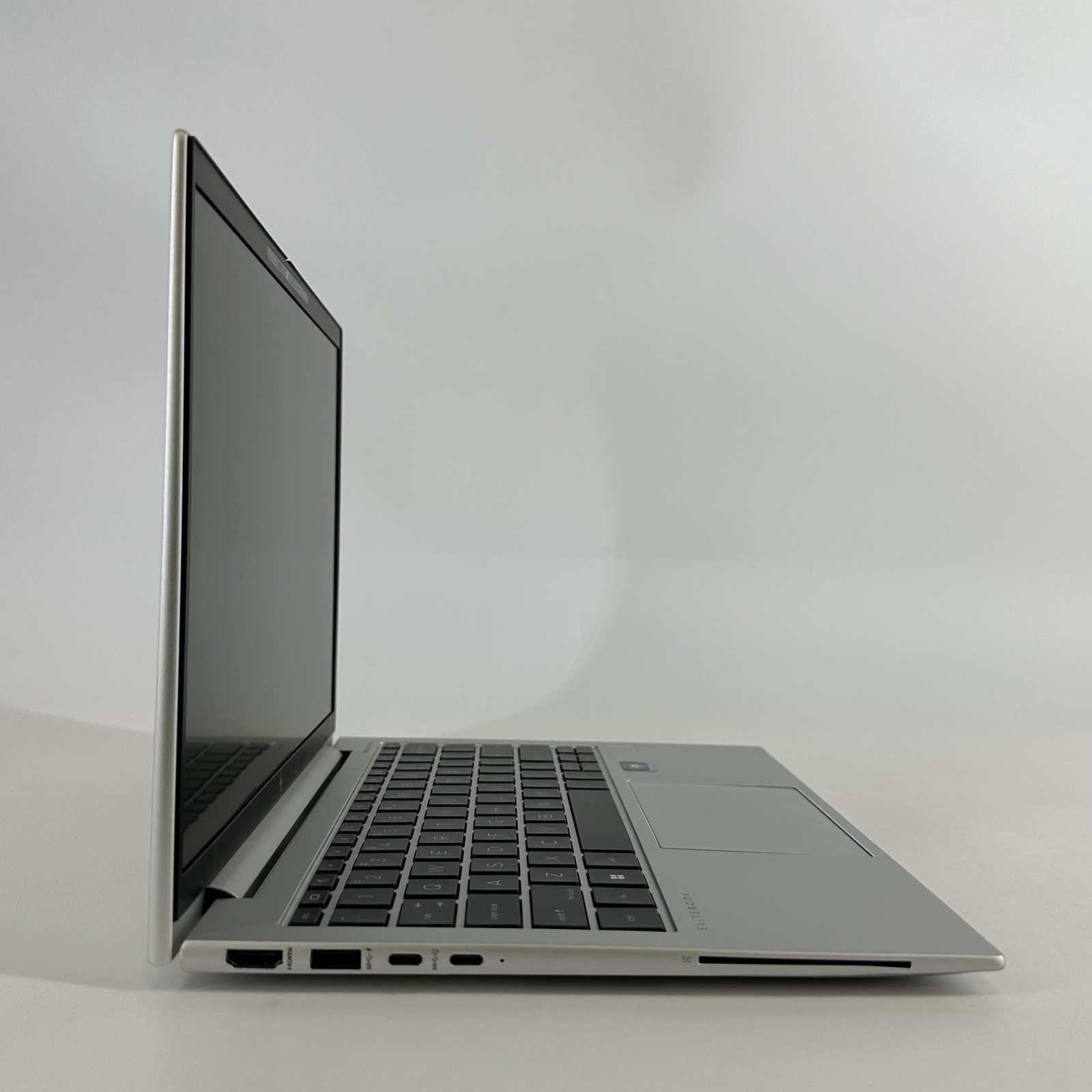HP Elitebook 835 G9 13.3 Silver FHD+ 2.7 GHz Ryzen 7 PRO 6850U 16GB 512GB SSD
