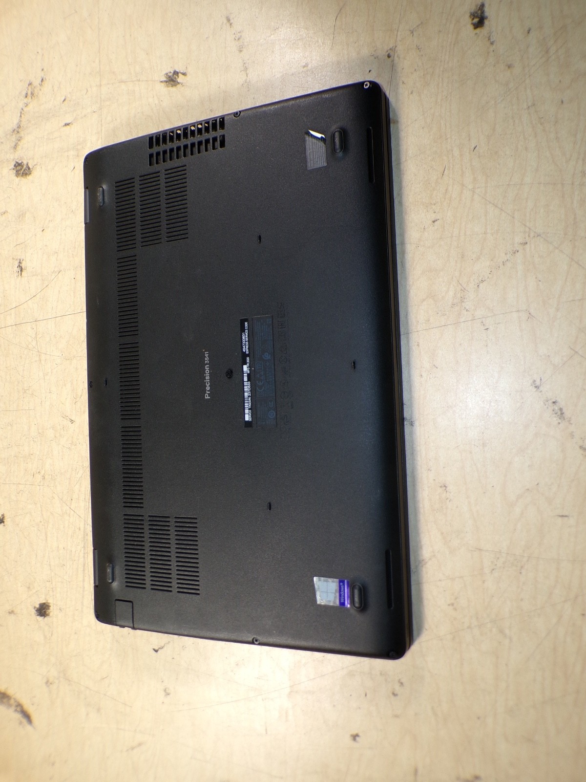 DELL PRECISION 3541 INTEL CORE I5-9400H 2.50GHZ 16GB RAM **NO HD/ NO CADDIE