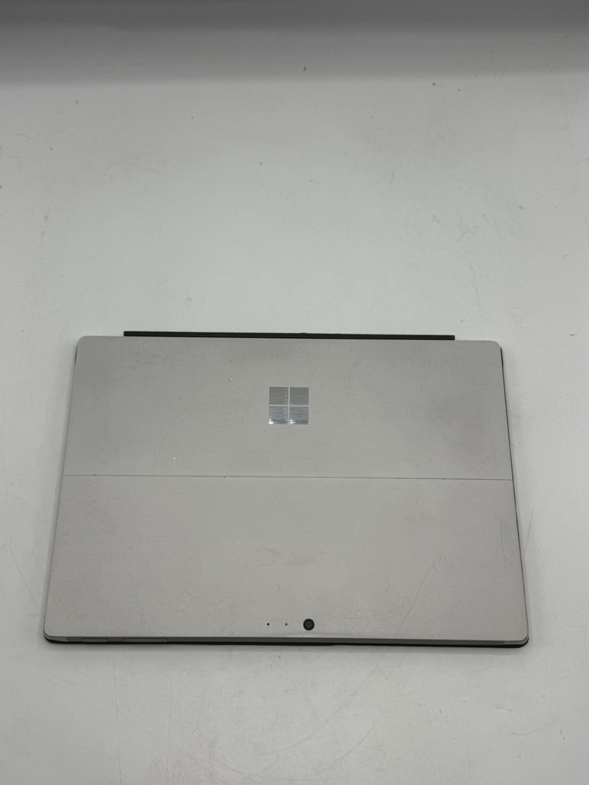 Microsoft Surface Pro 4 1724 12.3” Intel i5-6300U 4GB RAM 128GB SSD WIN10P
