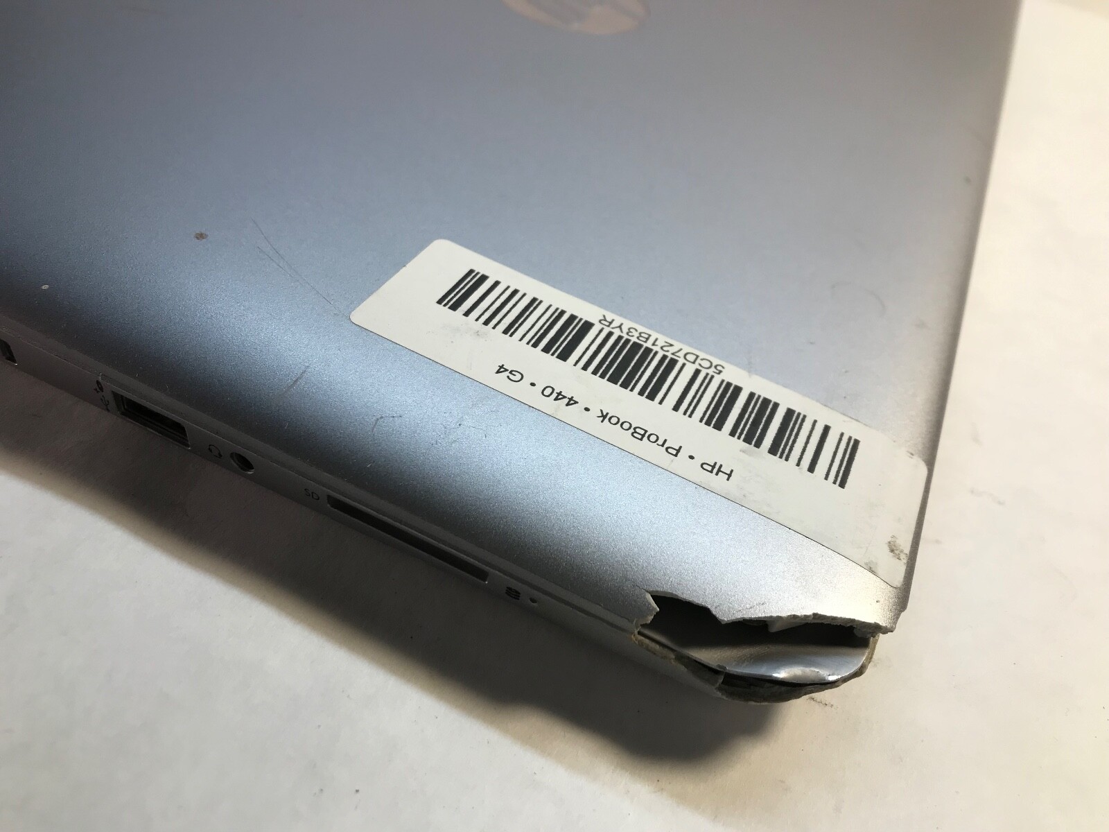 HP Probook 440 G4 14″ Laptop Intel Core i3 7th Gen.- BAD DISPLAY -MZ