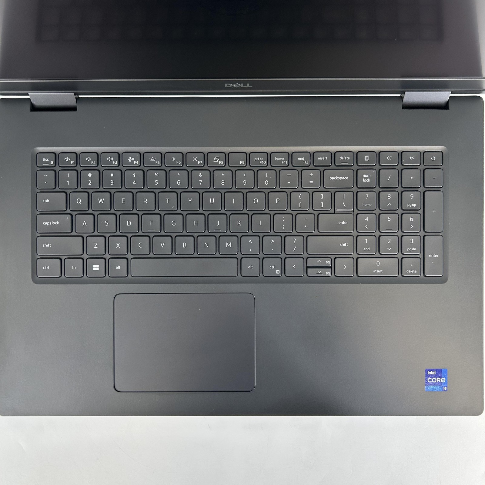 Dell Precision 7770 17.3 FHD 2.3GHz i9-12950HX 64GB 1TB RTX A5500 – WHITE SPOTS