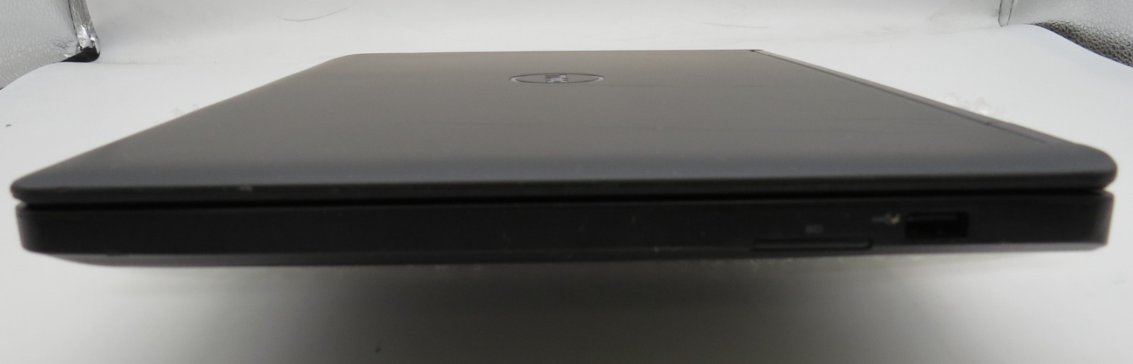 Dell Latitude E5450-14″-i5-5300U@2.3GHz-8GB DDR3 RAM-240GB 2.5 SSD-NO OS *READ*