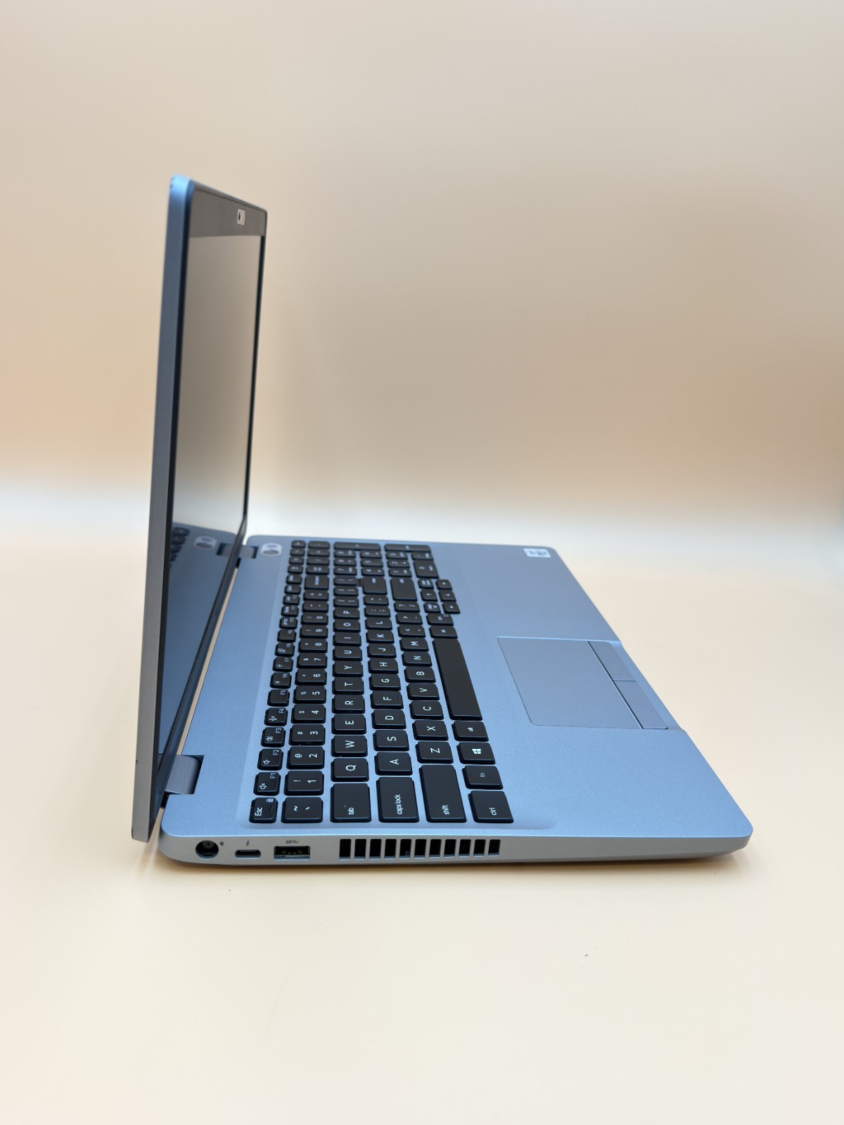 Dell Latitude 5511 15.6″ Laptop i7-10850H 16GB RAM 256GB SSD Windows 11 Pro