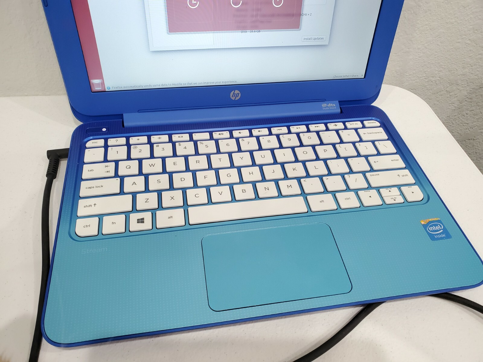 HP Stream 11-d010wm 11.6″ Laptop Intel Celeron-N2840 1.8GB 28GB READ
