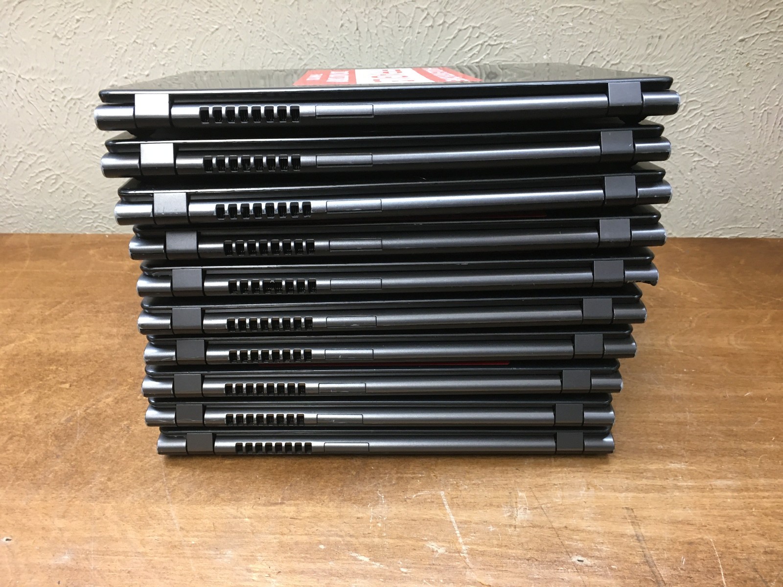 10x – Linux Fedora 41 Acer Laptops 11.6″ Intel 1.40GHz 2955U 2GB DDR3 16GB SSD