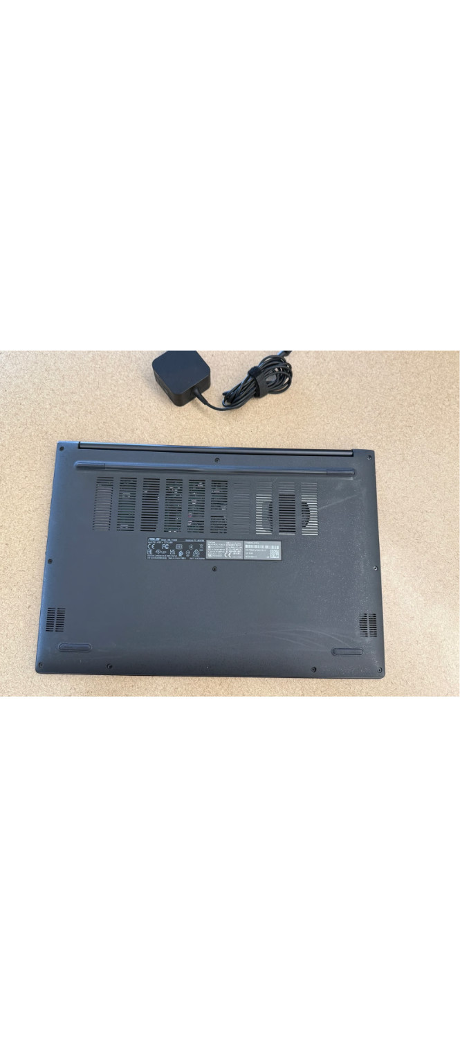 Asus Vivobook X1605za_F1605ZA FOR PARTS Comes with charger. Will not turn on.