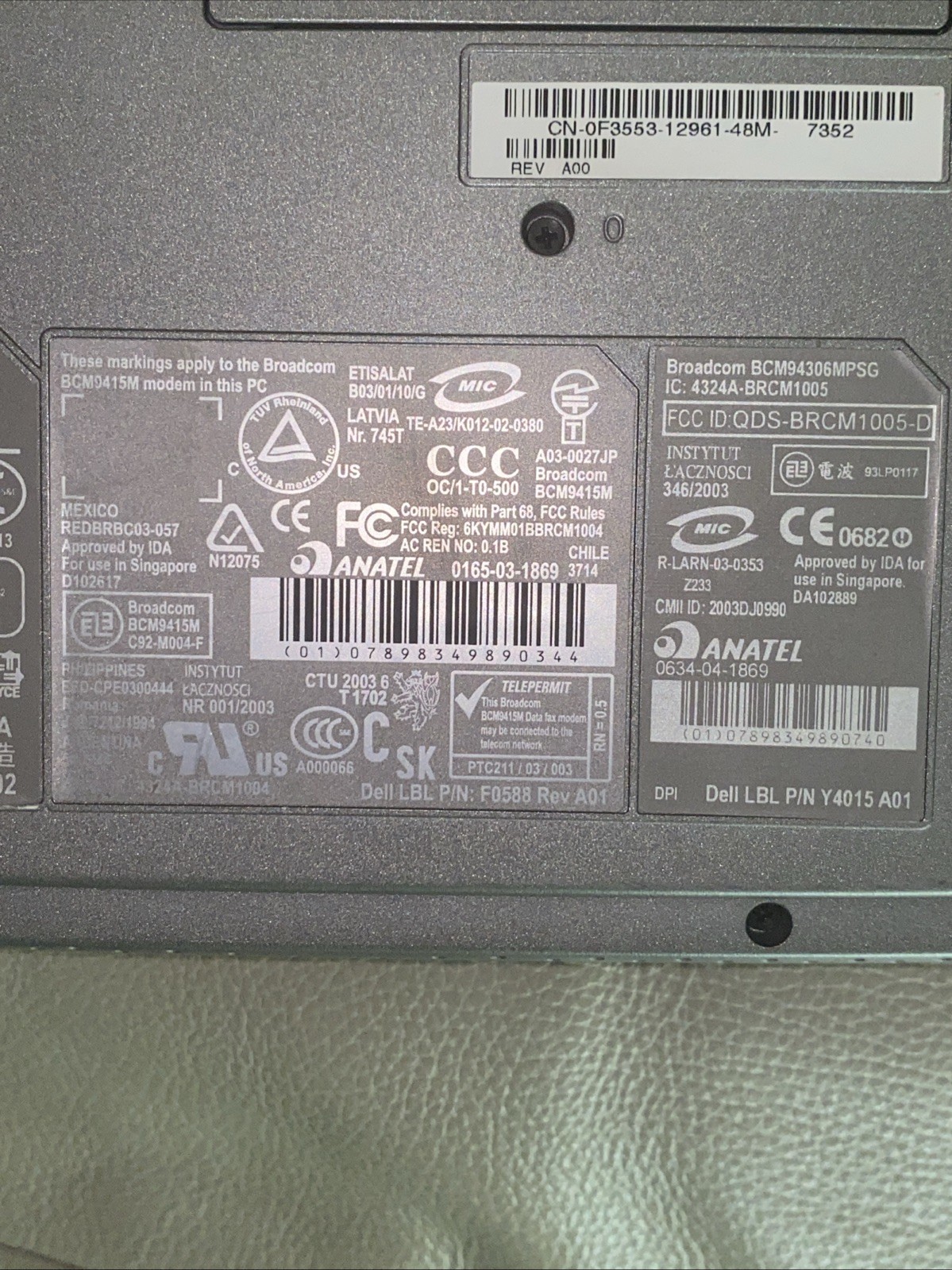DELL INSPIRON 1150 LAPTOP — NEEDS A NEW BATTERY AND CHARGE – FOR PARTS ONLY