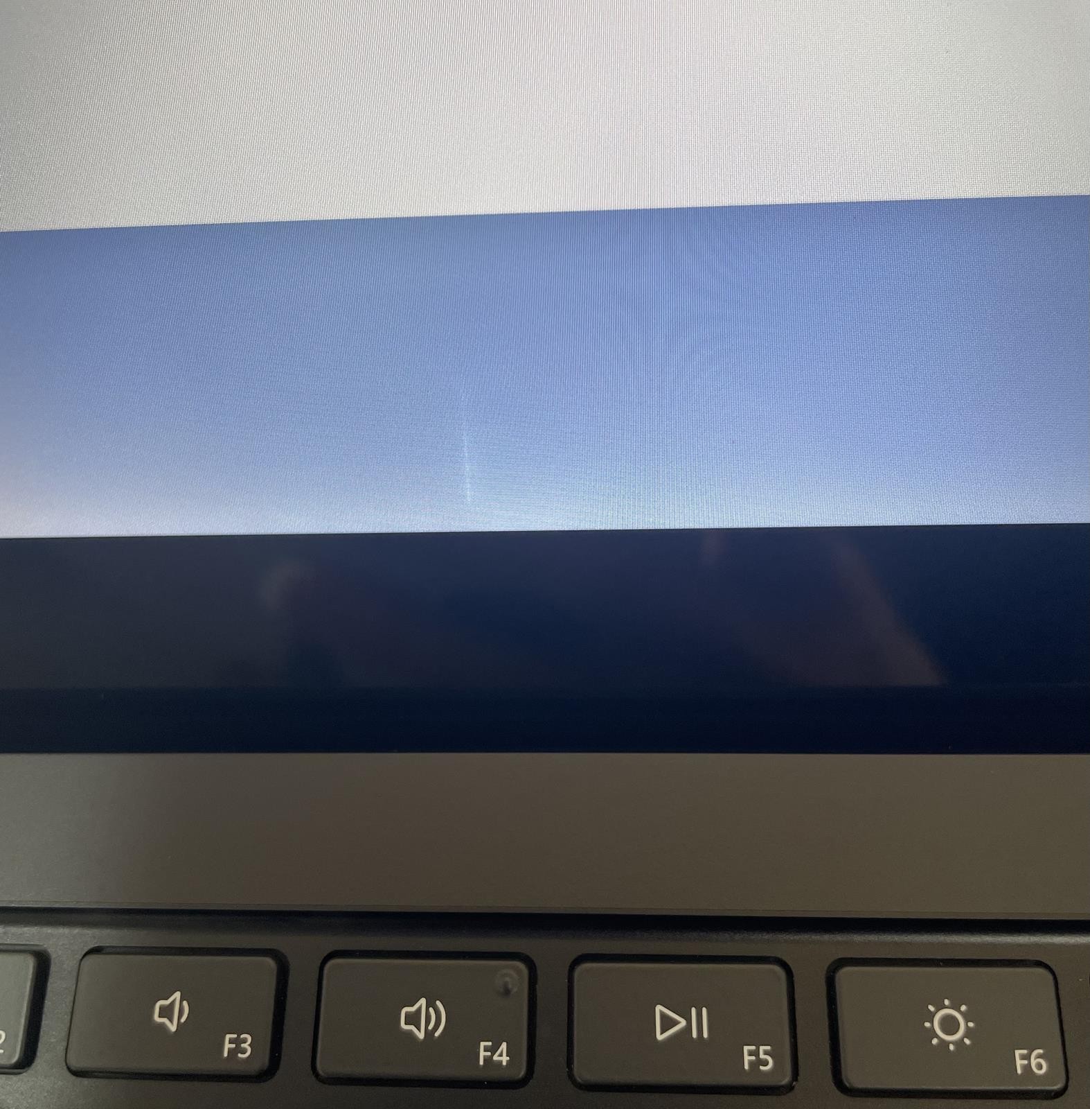 MICROSOFT Surface Laptop 5 13.5″ Core i7 1265U 16GB 255GB NVMe WIN11 -SEE PHOTOS