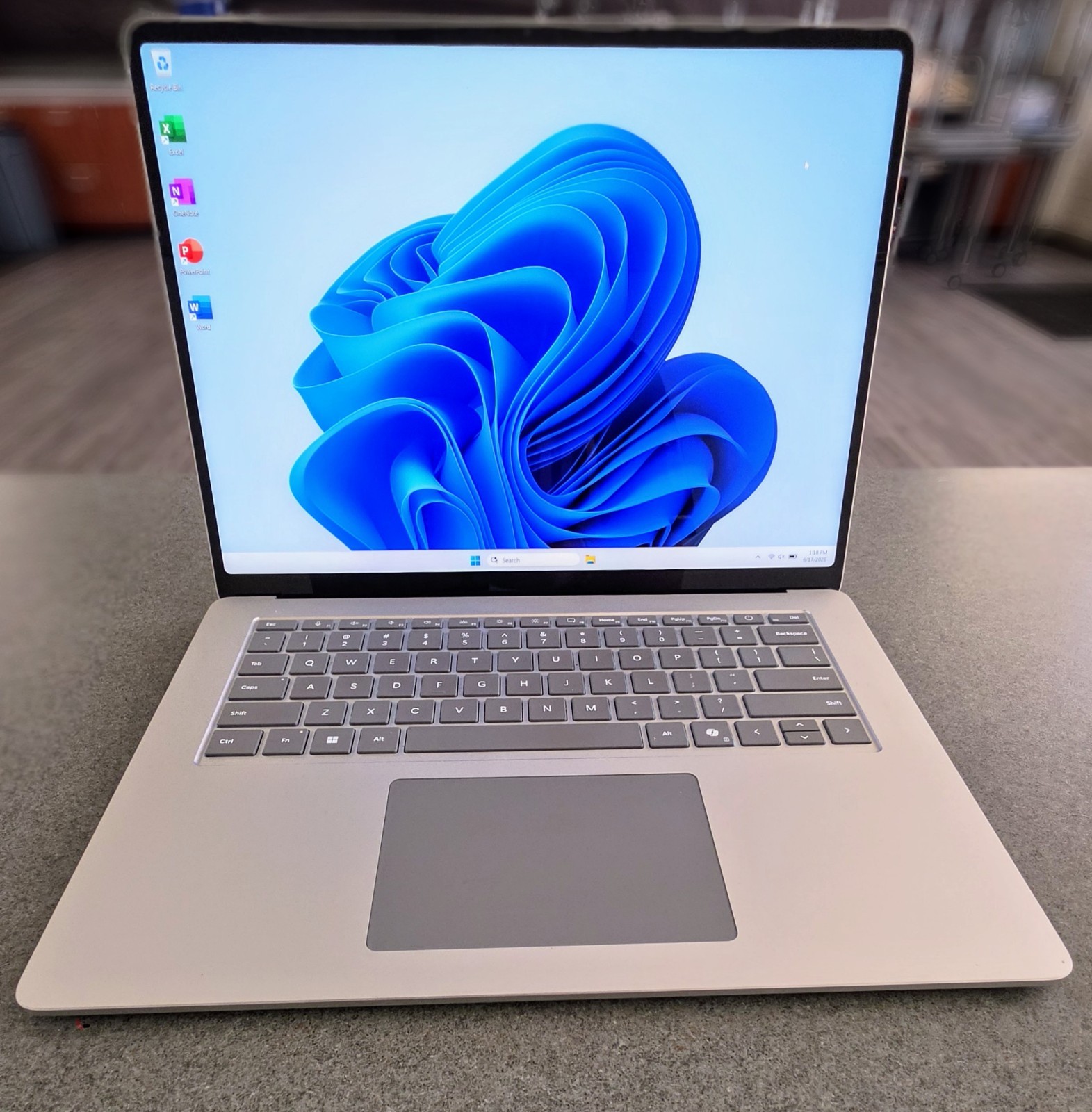 Microsoft Surface Laptop 7 15″ Snapdragon X Elite 16GB 256GB