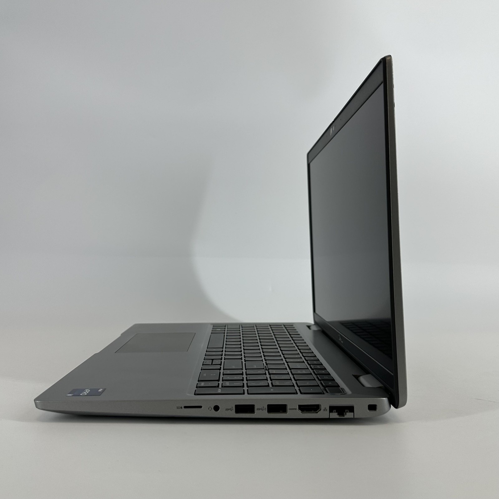 Dell Latitude 5540 15.6 FHD 1.6 GHz i5-1345U 8GB 256GB SSD Very Good