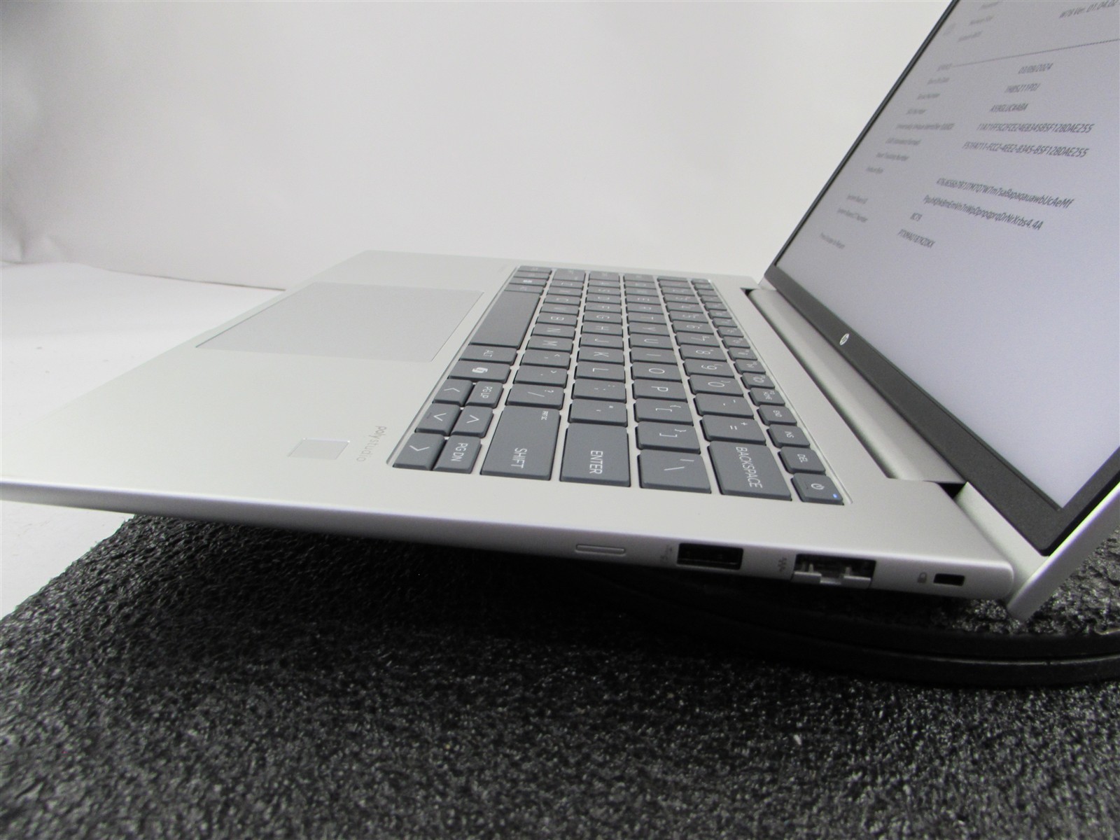HP PROBOOK 445 (G11) AMD RYZEN 7 7735U 512GB SSD 32GB RAM AMD GPU WIN 11 PRO