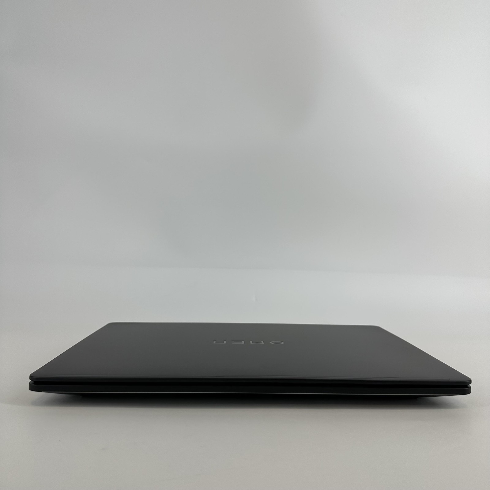 HP Omen Max 16 240Hz QHD+ 2.7 GHz Ultra 9 275HX 32GB 1TB SSD RTX 5080 Very Good