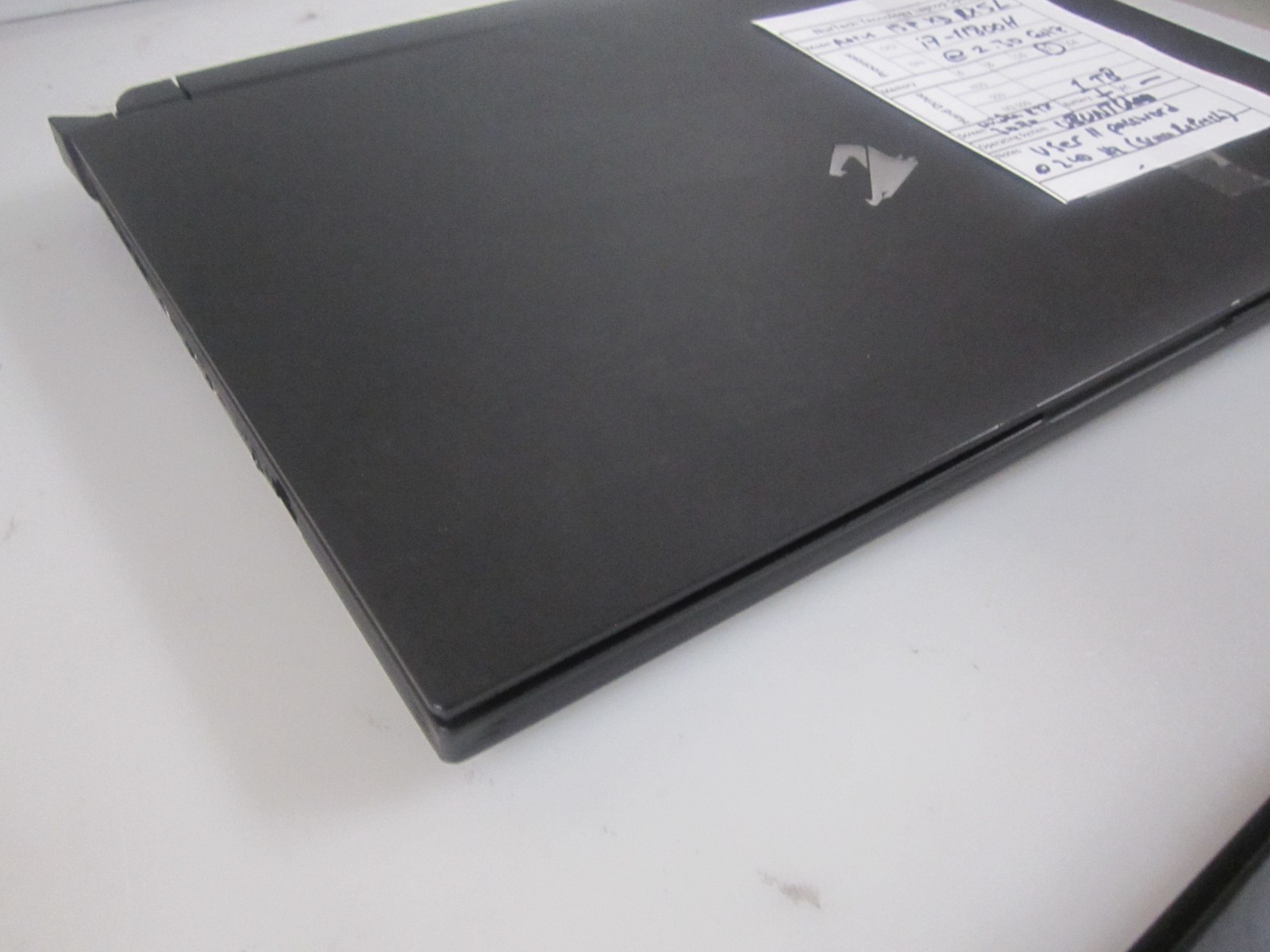AORUS 15P XD RX5L Gaming i7 11th. 32GB 1TB 2.3GHZ Nvidia RTX3070 UBUNTU LAPTOP