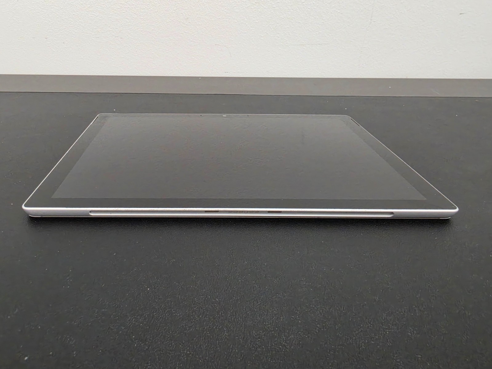 Microsoft Pro 7+ i3-1115G4 8GB Ram 128GB SSD Win 11 Pro