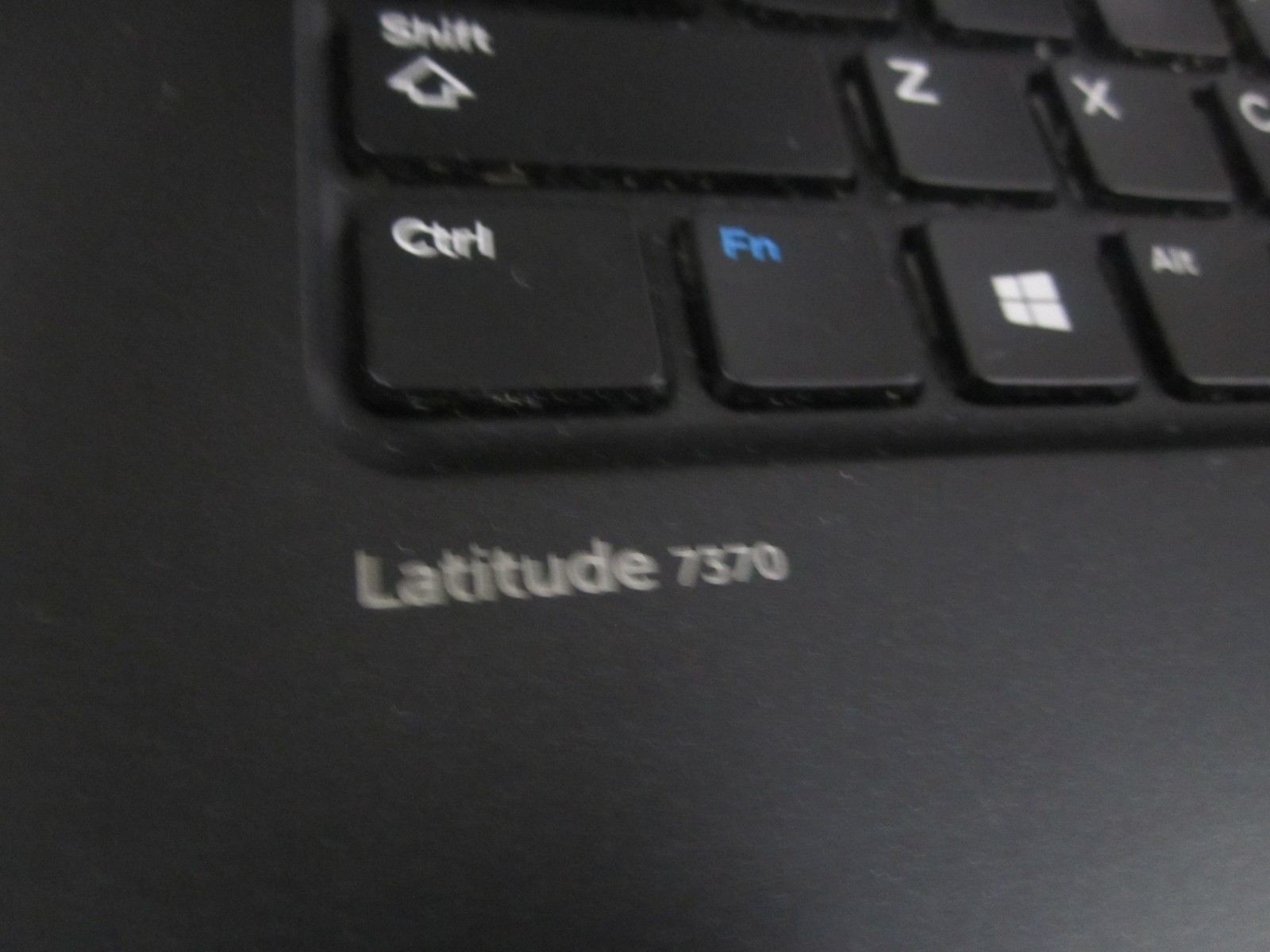 Dell Latitude 7370 Laptop m7-6y75 1.20GHz 16GB 128GB M2SSD NOOS LAPTOP + AC