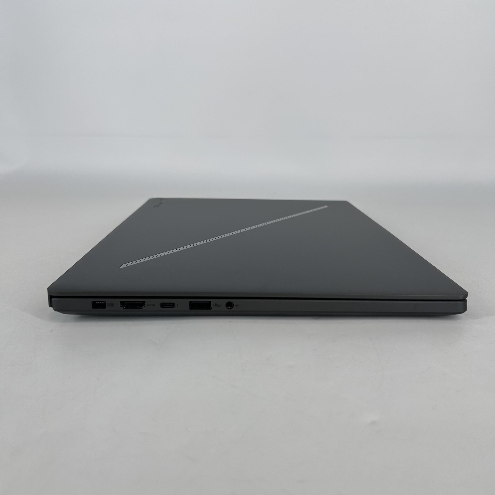 Asus ROG Zephyrus G16 GU605 16 240Hz QHD+ 2.5 GHz Ultra 9 185H 32GB 1TB RTX 4080