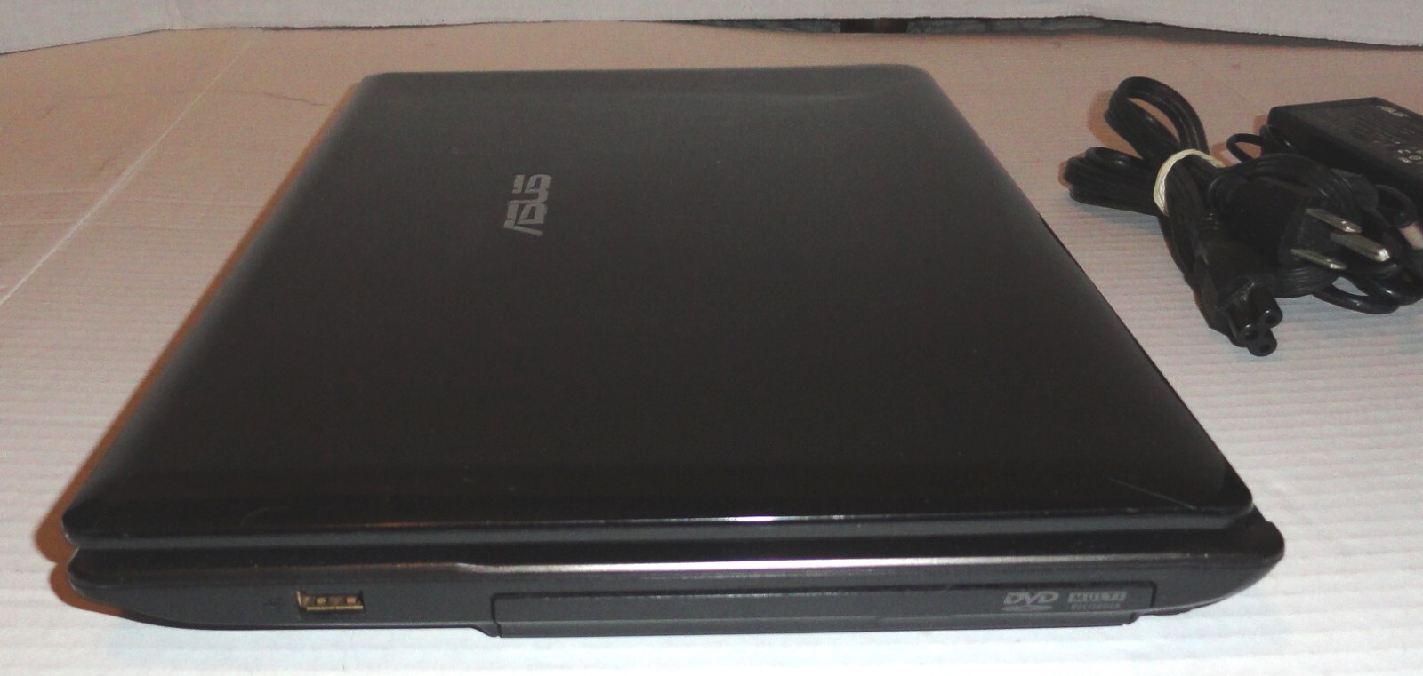 Asus X44H 14″ Laptop Intel Core i3 2.30Ghz, 4GB Memory, NO HARD DRIVE, READ