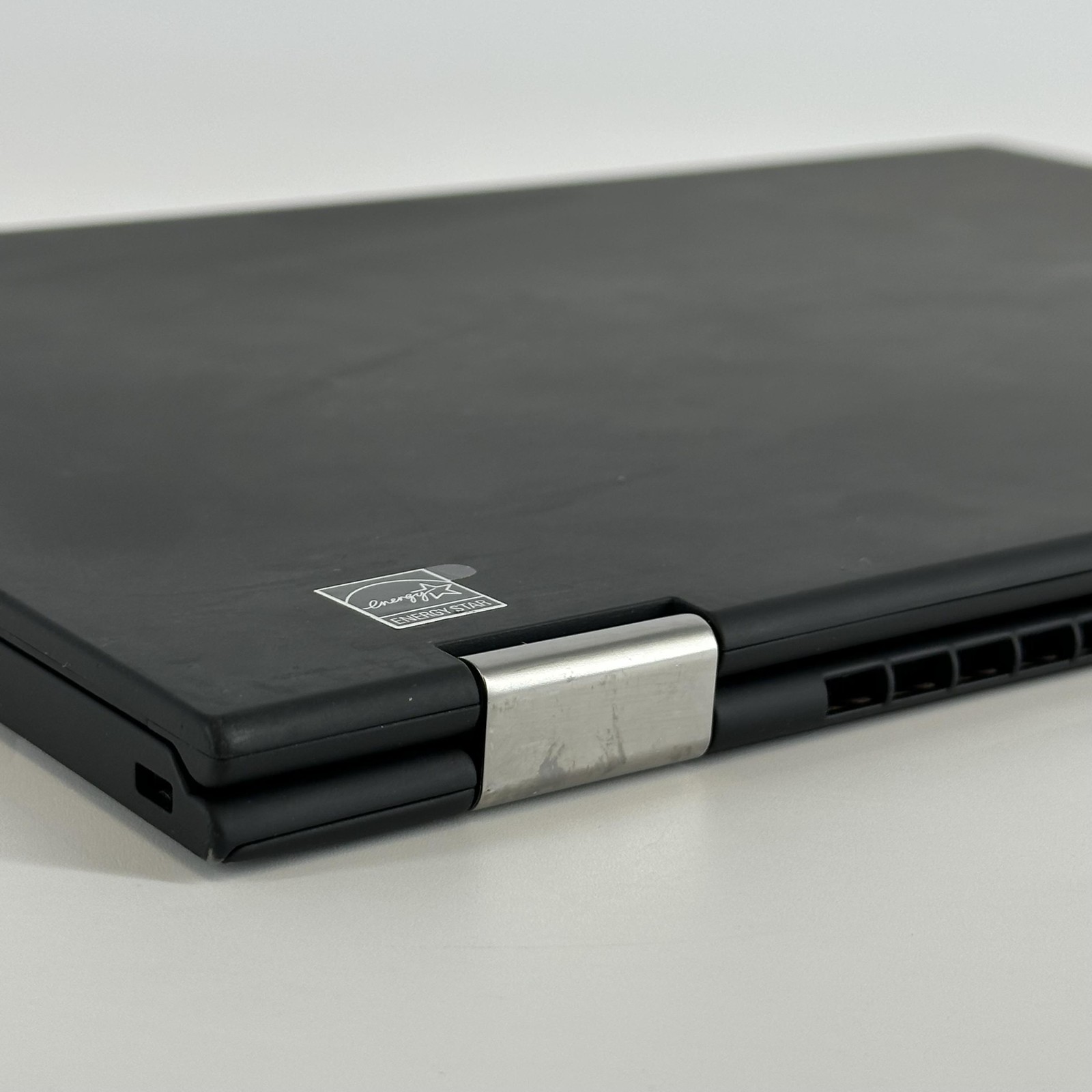 Lenovo ThinkPad X1 Yoga 2nd Gen 14 FHD TOUCH i5-7300U 2.60GHz 8GB NO STORAGE