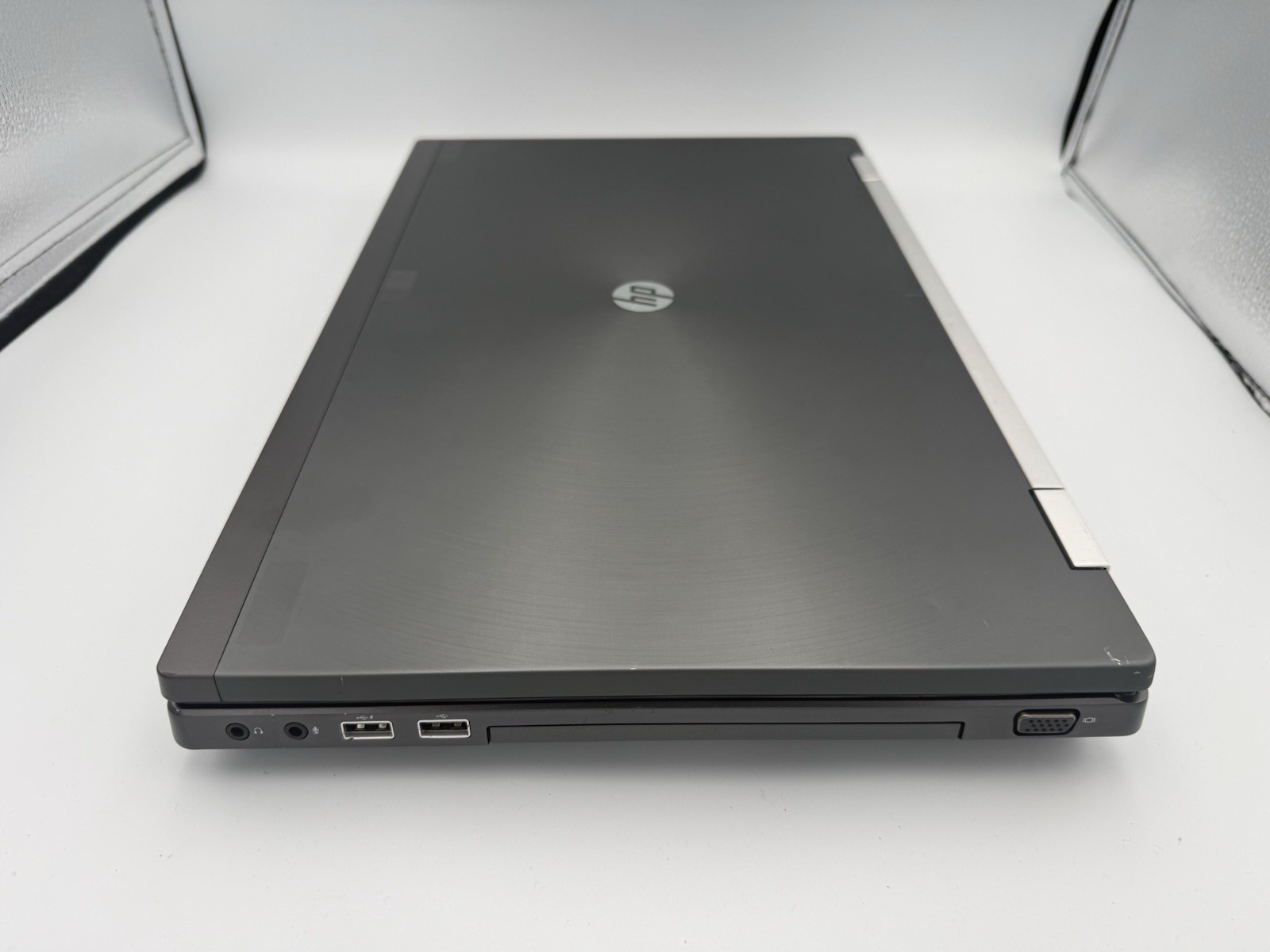 HP EliteBook 8770W 17.3″ MW i7-3740QM 2.7GHz|16GB|500GB|No AC|No Wireless