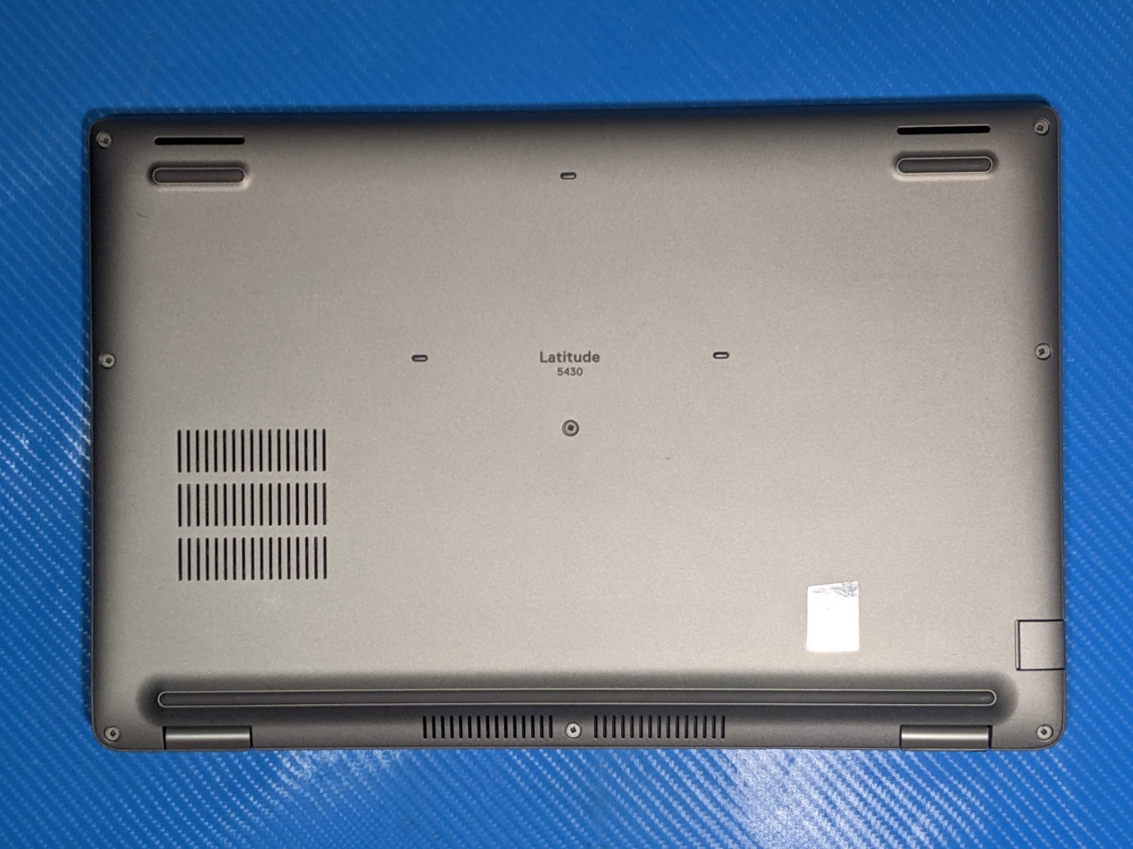 Dell Latitude 5430 14″ FHD i7-1265U 1.8GHz 8GB 512GB SSD Windows 11 Pro +Charger
