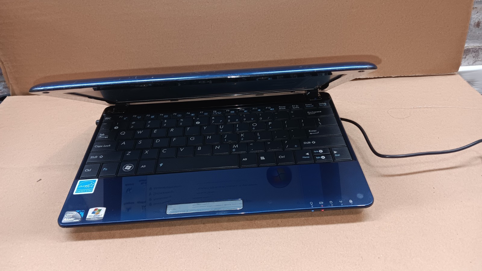 ASUS Eee PC 1001P 10.1″ Mini Netbook Atom N450 2GB 160 GB HD Windows 7 Starter