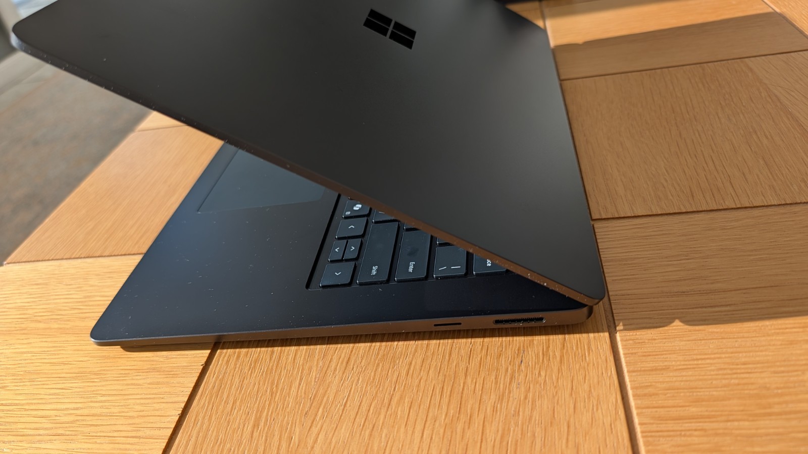 Surface Laptop – 15-inch – Black, 32GB RAM, 1TB SSD – Snapdragon Elite (12 Core)