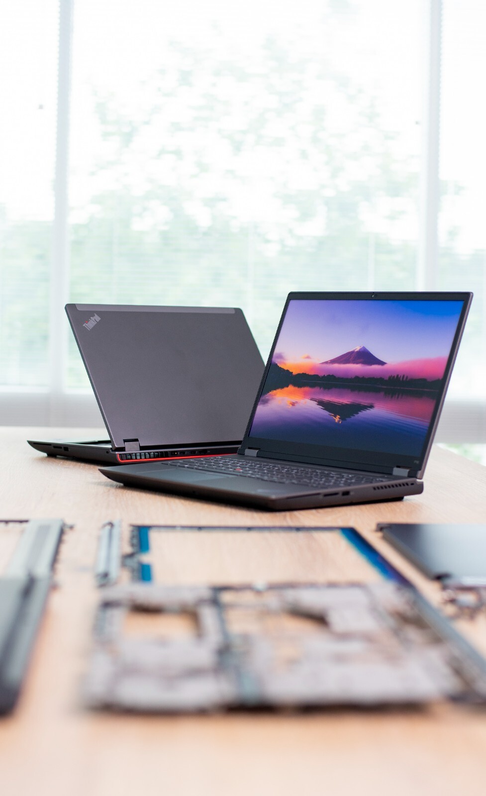128GB RAM/LENOVO THINKPAD P16 NVIDIA RTX A4500 i7 VR CAD 4TB LTE 16″ WORKSTATION