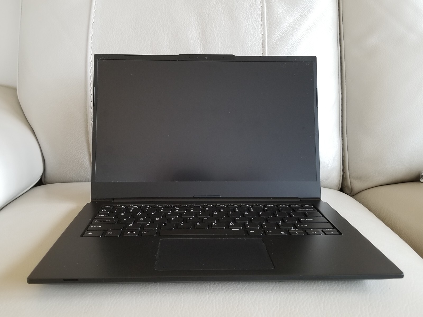 System76 Lemur Pro. Intel i7, 4 cores, 1 TB, 24 GB RAM, 14.1 in