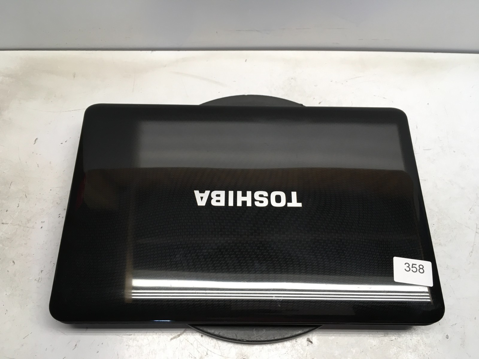 Toshiba Satellite L655-S5168 Intel i5-M480 2.67GHz 4 GB NO HDD/Battery