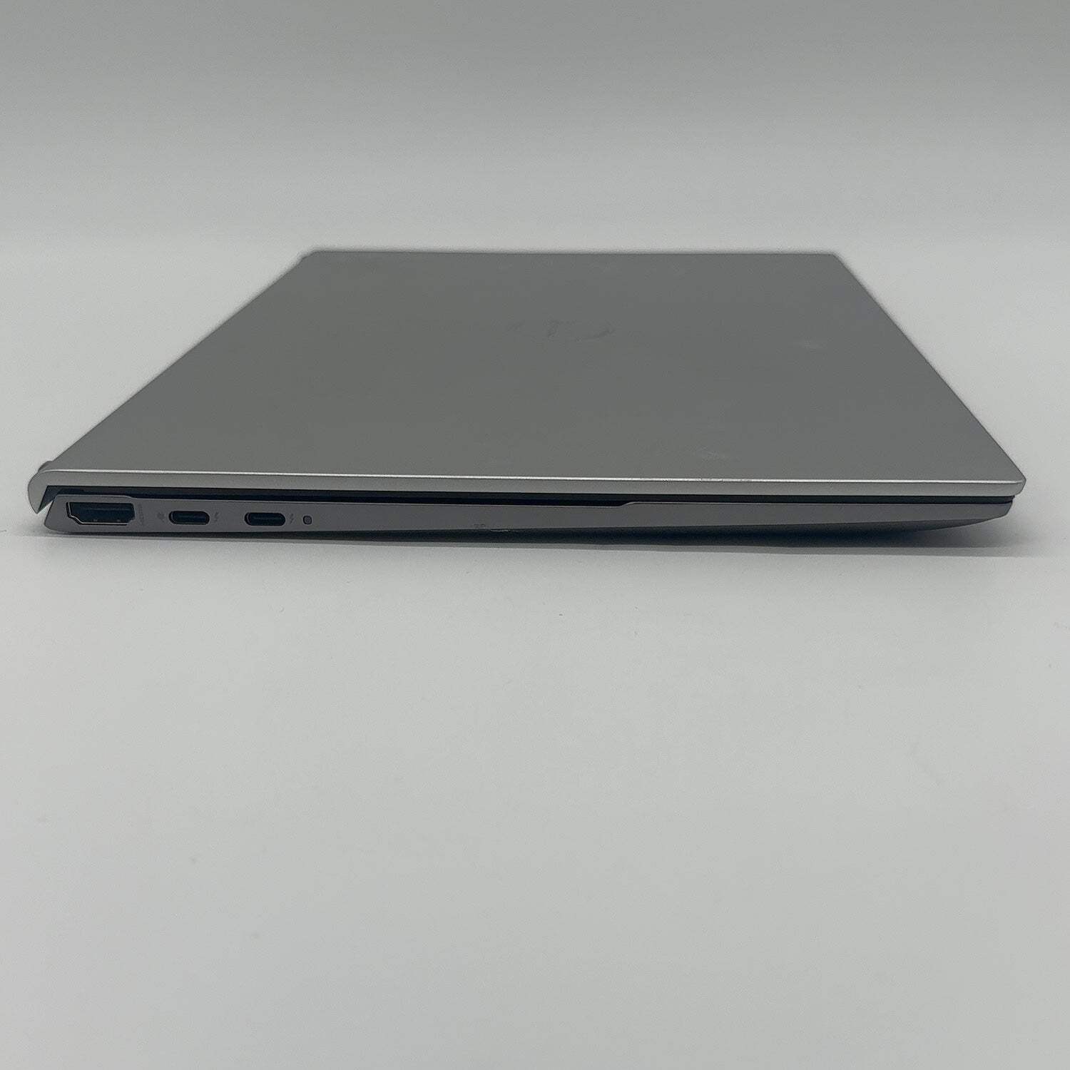 Dell Inspiron P145G 13.4″ i5-11320H 3.2GHz 16GB RAM 512GB SSD