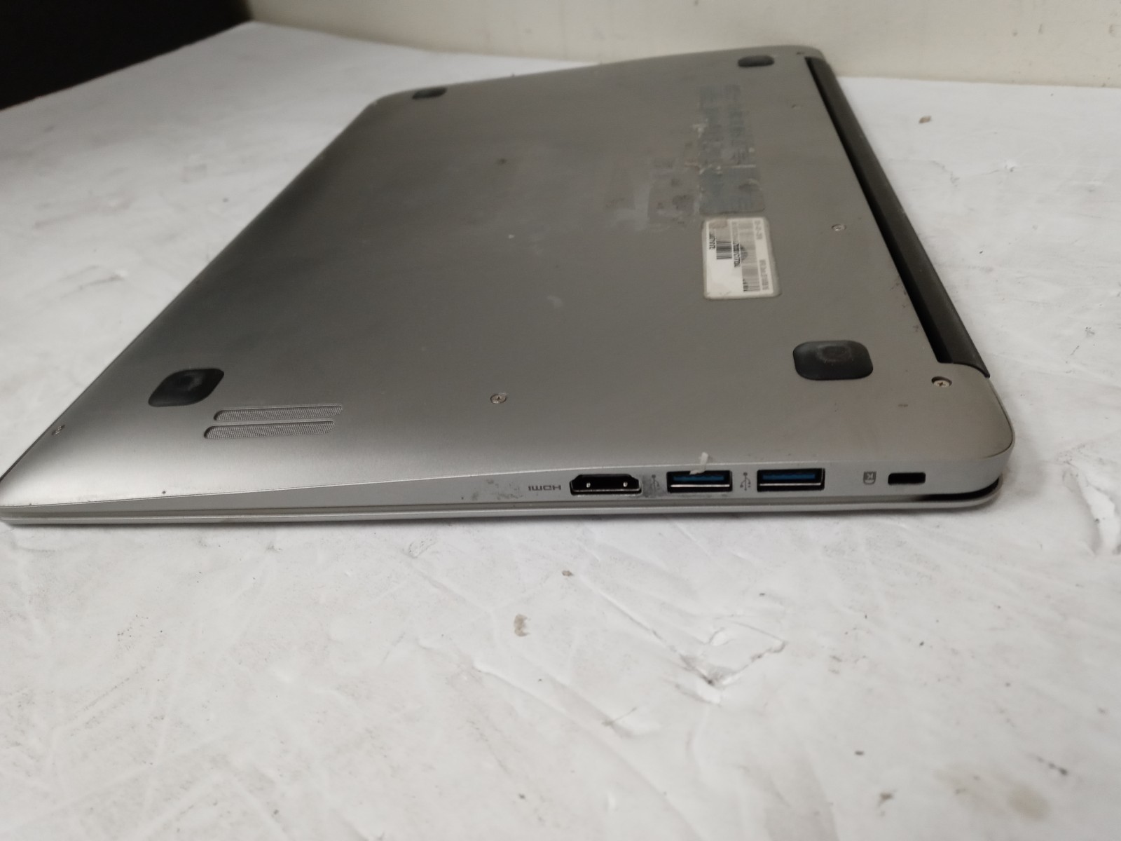 Acer ChromeBook 14 CB3-431 Atom x5 e8000 1.04GHz 4gb RAM 32gb SSD 14″ HD NO ADAP