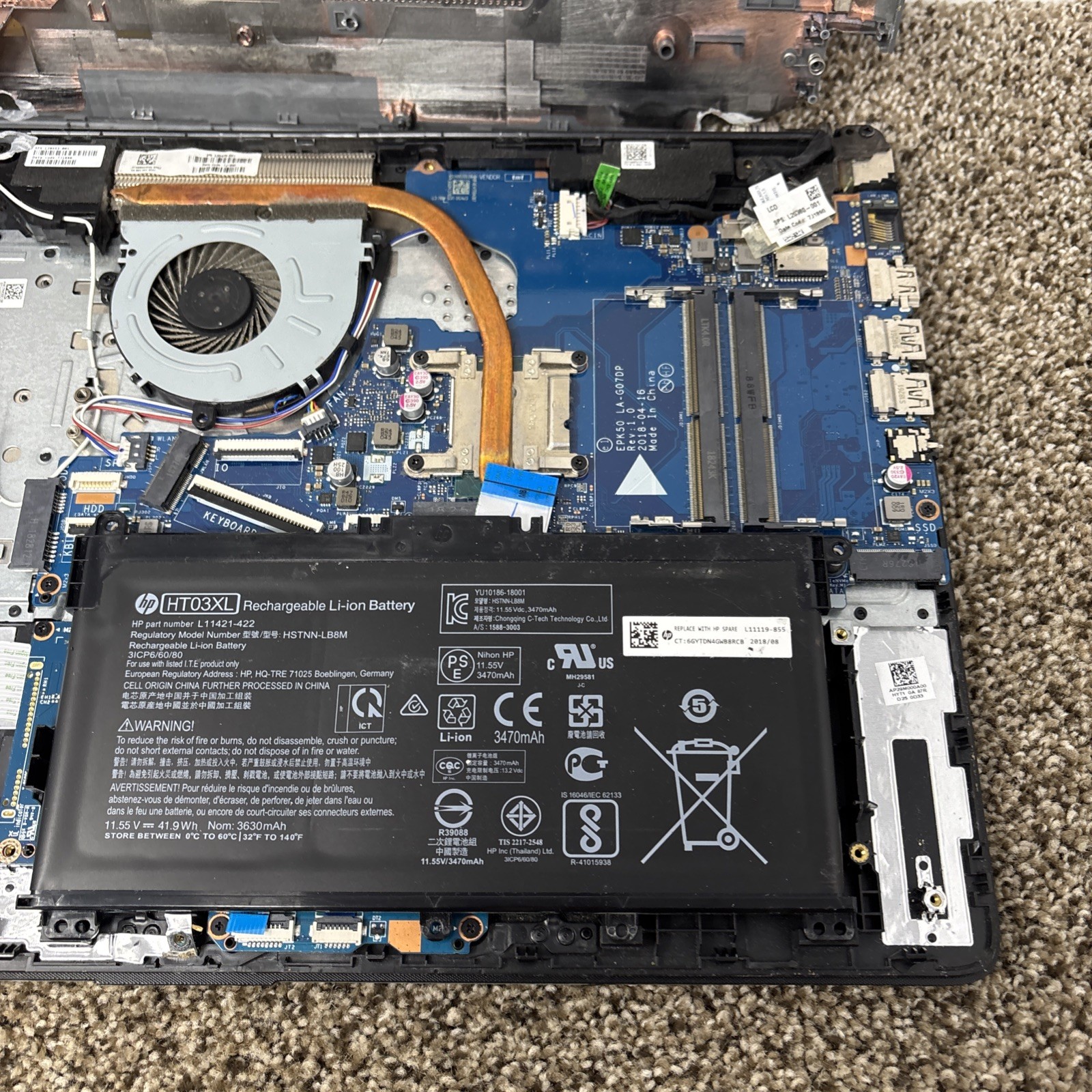 HP 15-DA0081OD Laptop i7 7th Gen DESTROYED FOR PARTS ONLY!