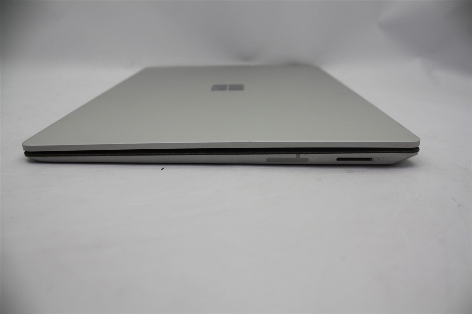 15″Microsoft Surface 1769 Laptop i7-7660U 2.50GHz RAM 8GB NVMe 256GB Win 11 Pro