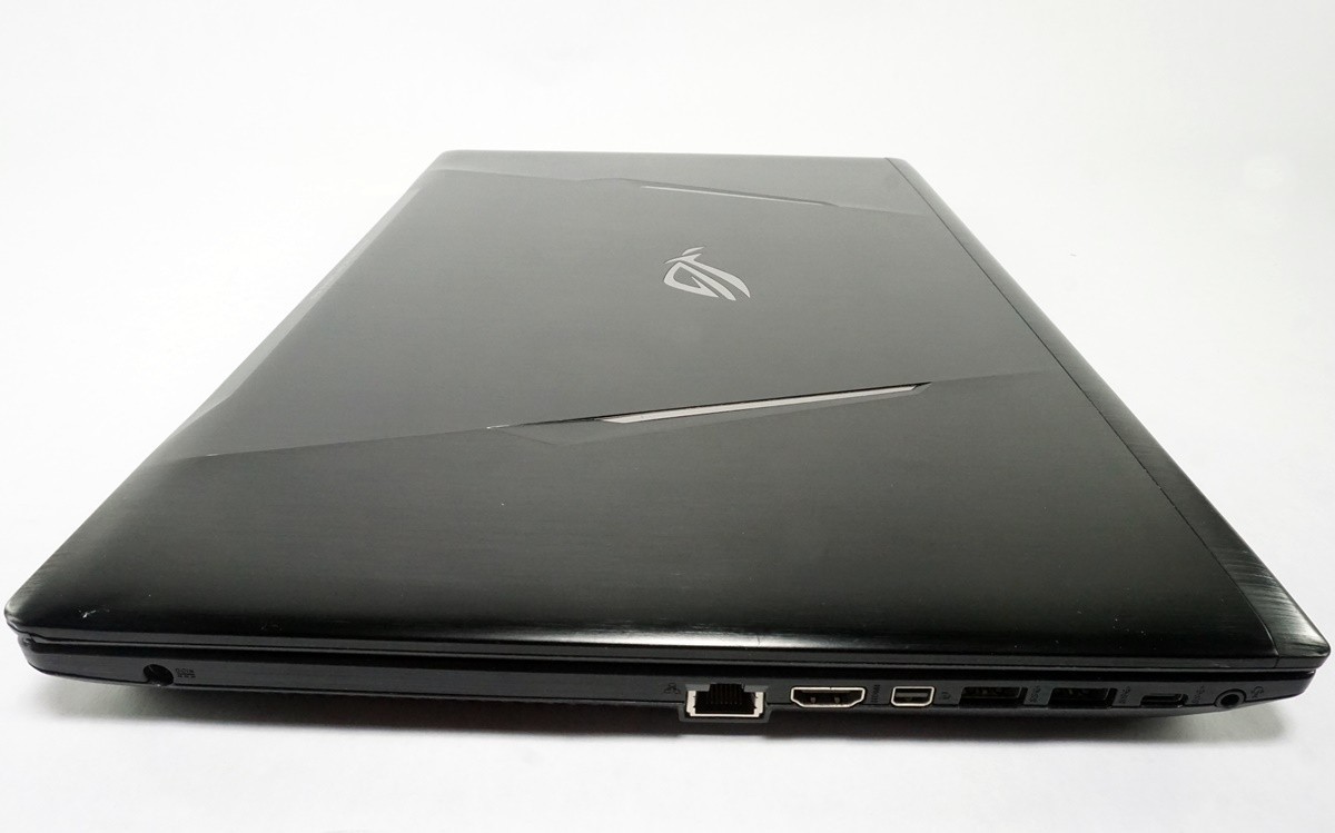 ASUS ROG GL753 17.3″ FHD i7-7700HQ 2.8GHz 16GB RAM 128GB SSD 1TB HDD GTX 1050 Ti