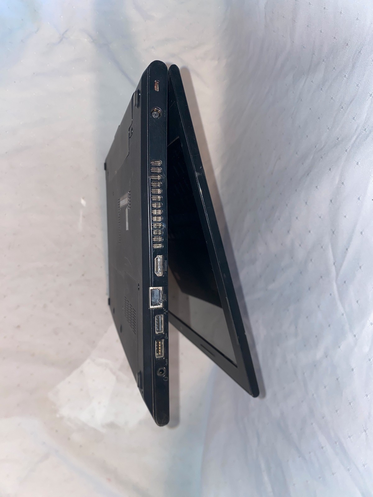 Dell Inspiron 3541 Laptop AMD A6-6310, 8GB RAM, No HDD, for parts or repair