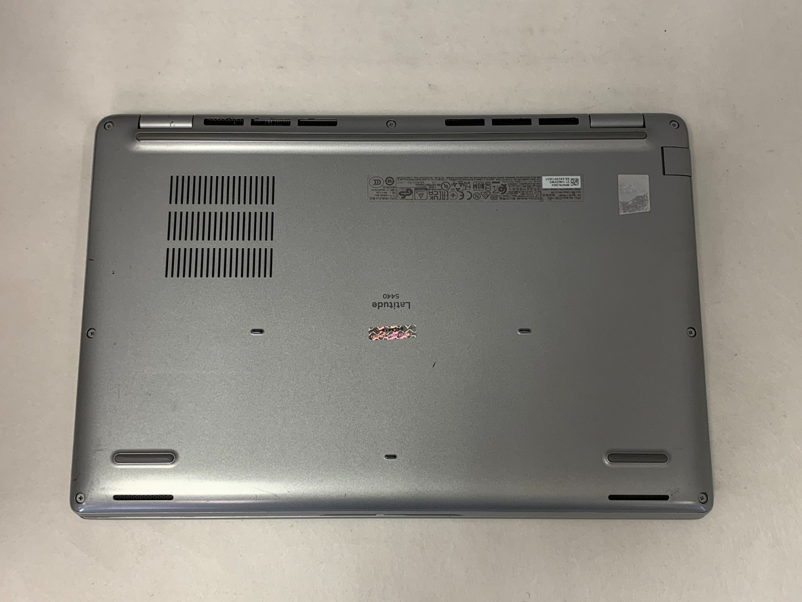 Delll Latitude 5440 14″ FHD Touch i5-1335U 1.3GHz 16GB 128GB NVMe SSD W11P