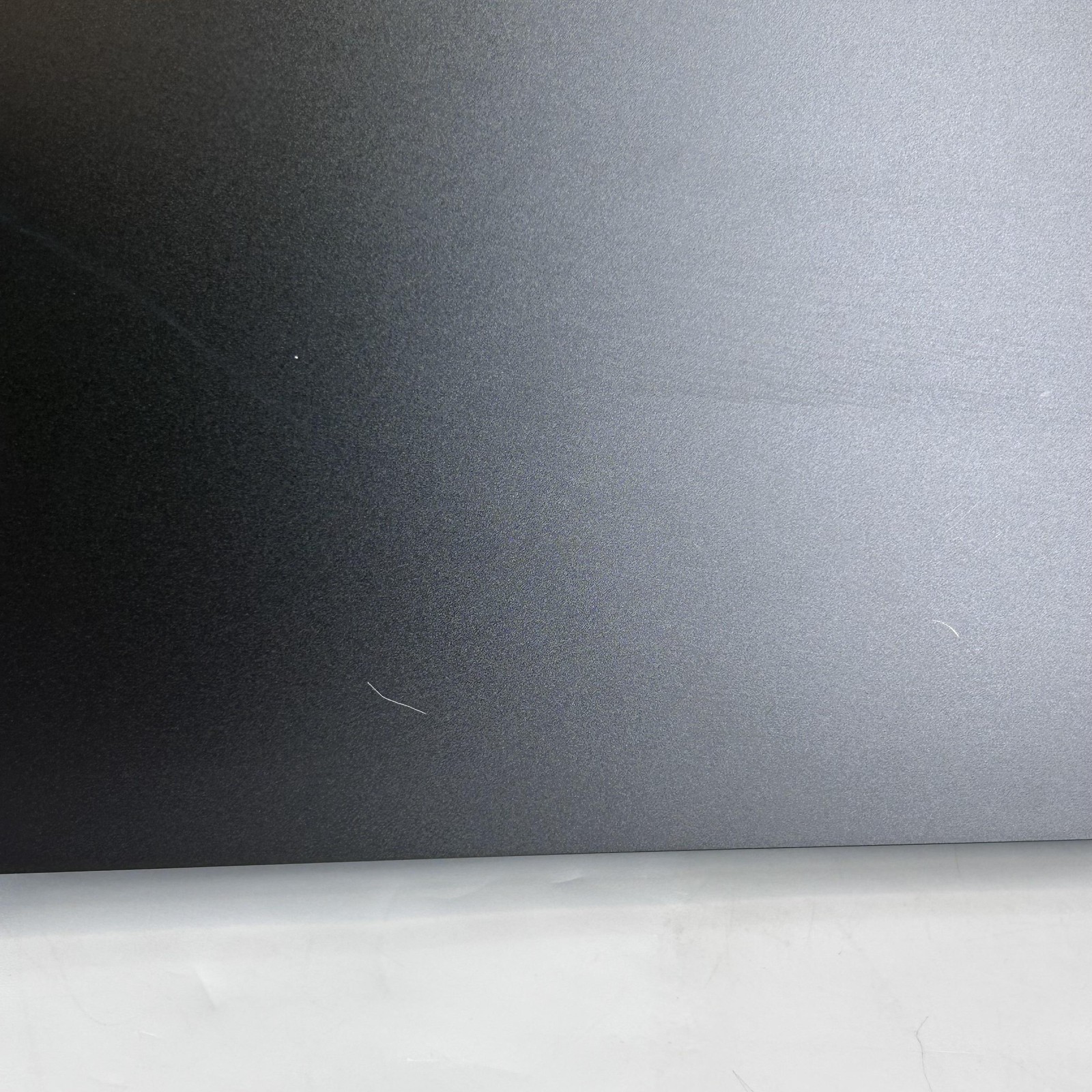 Razer Blade 18 240Hz QHD+ 2.2 GHz i9-13950HX 16GB 1TB SSD RTX 4060 Very Good